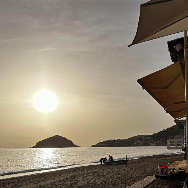Arrivederci stagione 2023 🌞 
Grazie a tutti 🙏🏻 
See you soon 👋 
#summer #ischia #ristoranteida
